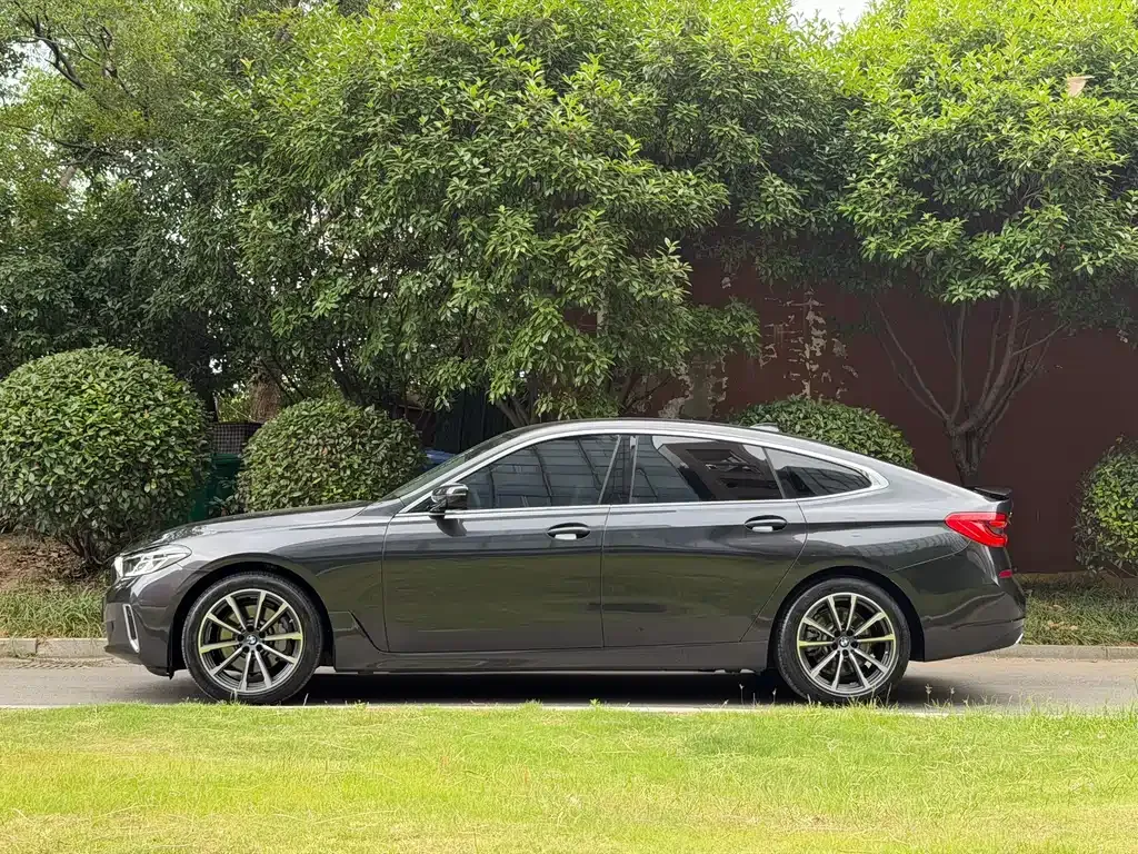 BMW 6 Series GT — фото 10
