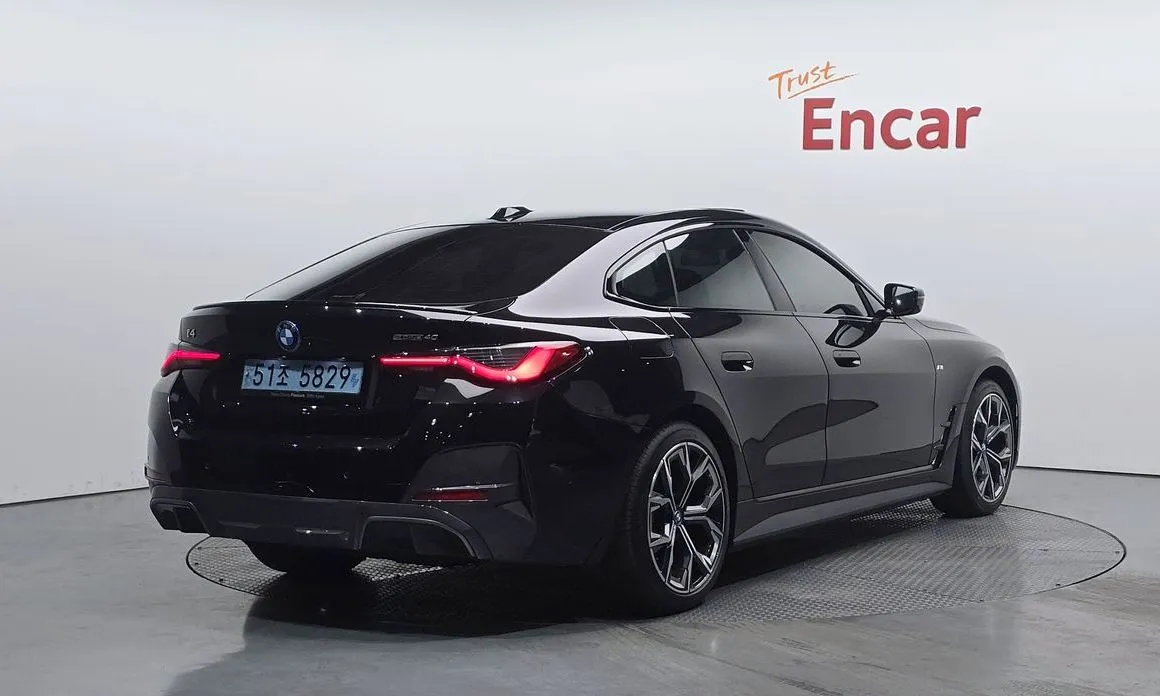 BMW i4 — фото 2