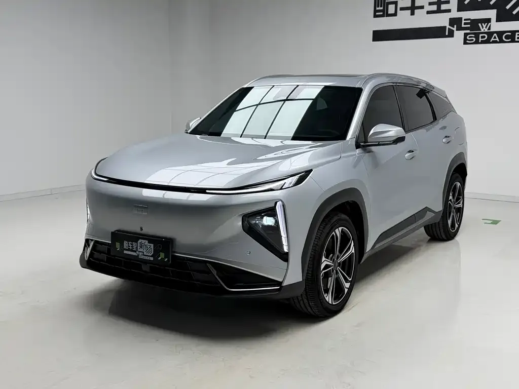 Geely Galaxy L7 — фото 1