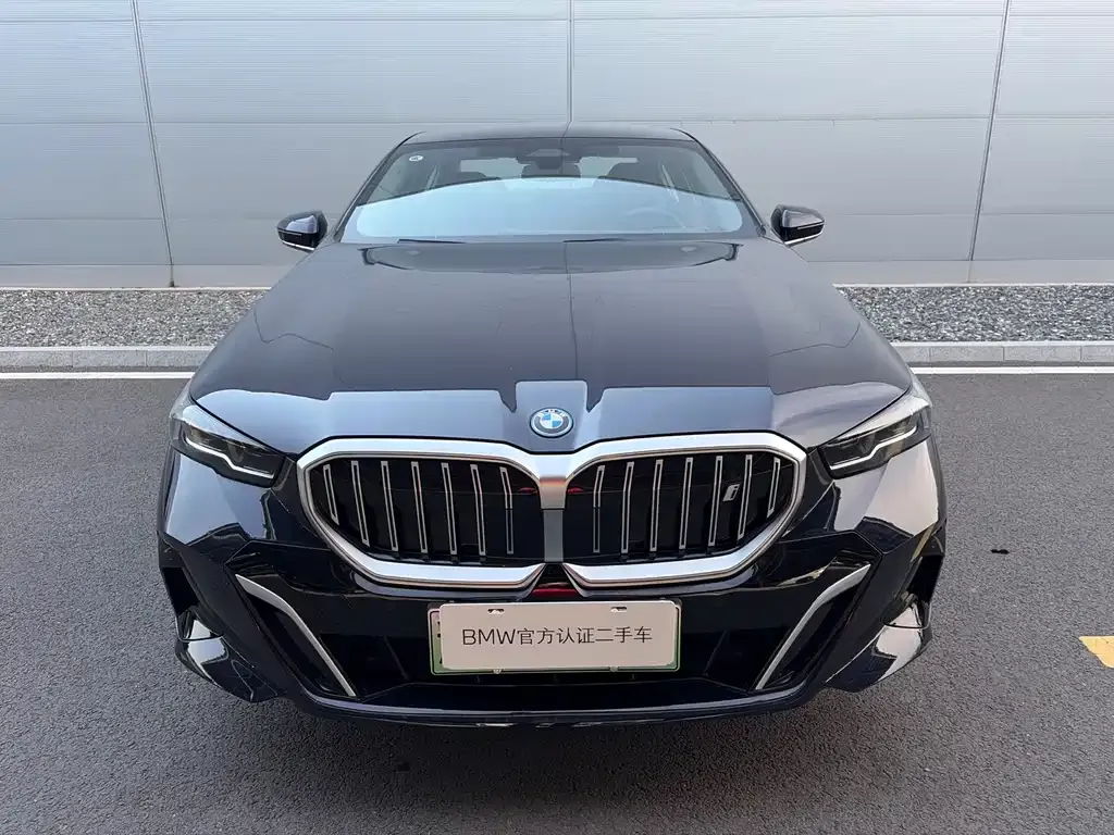 BMW i5 — фото 10