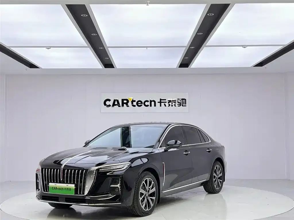 Hongqi H5 PHEV — фото 1