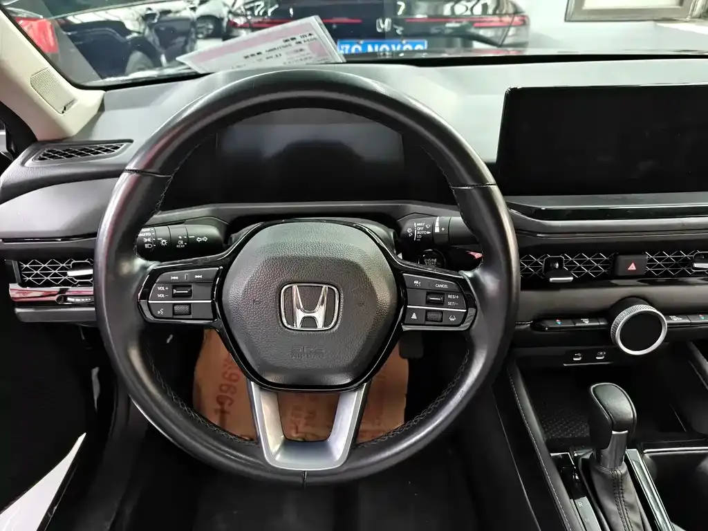 Honda Accord — фото 6