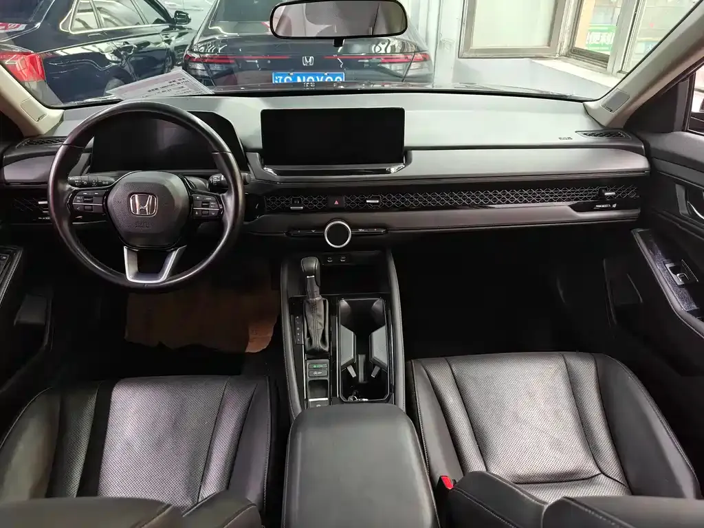 Honda Accord — фото 5