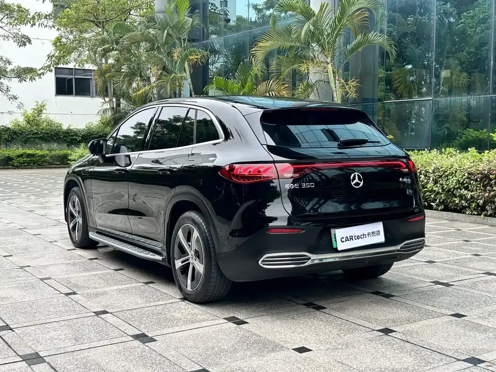 Mercedes-Benz EQE SUV — фото 10