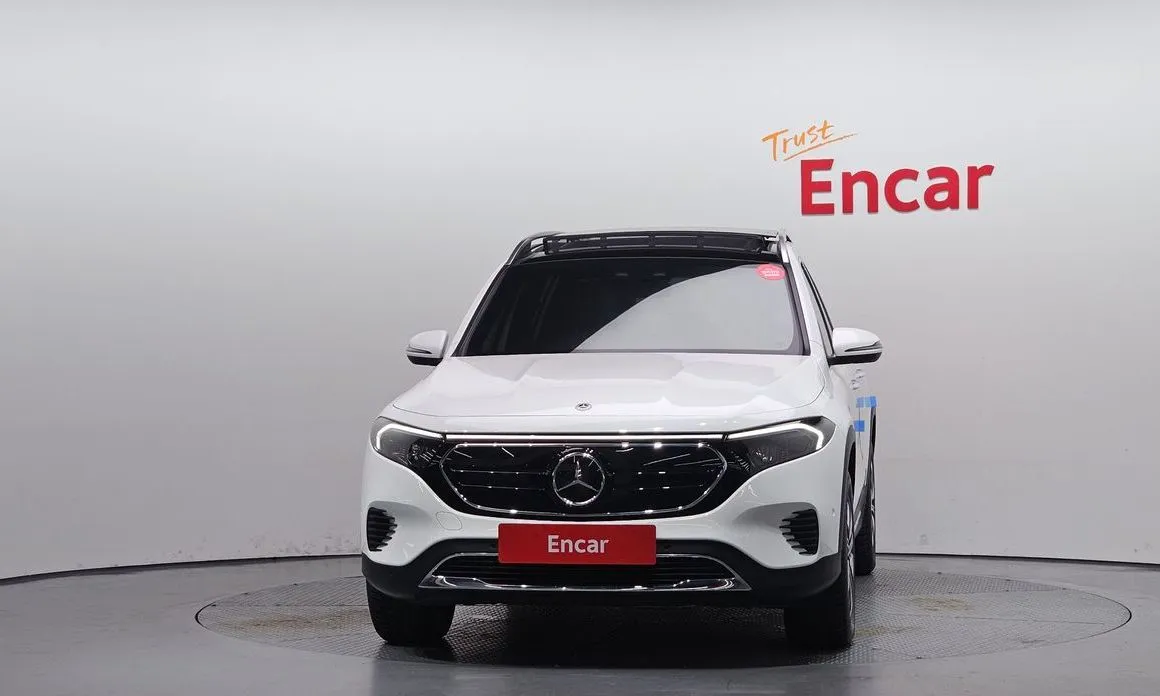 Mercedes-Benz EQB — фото 2