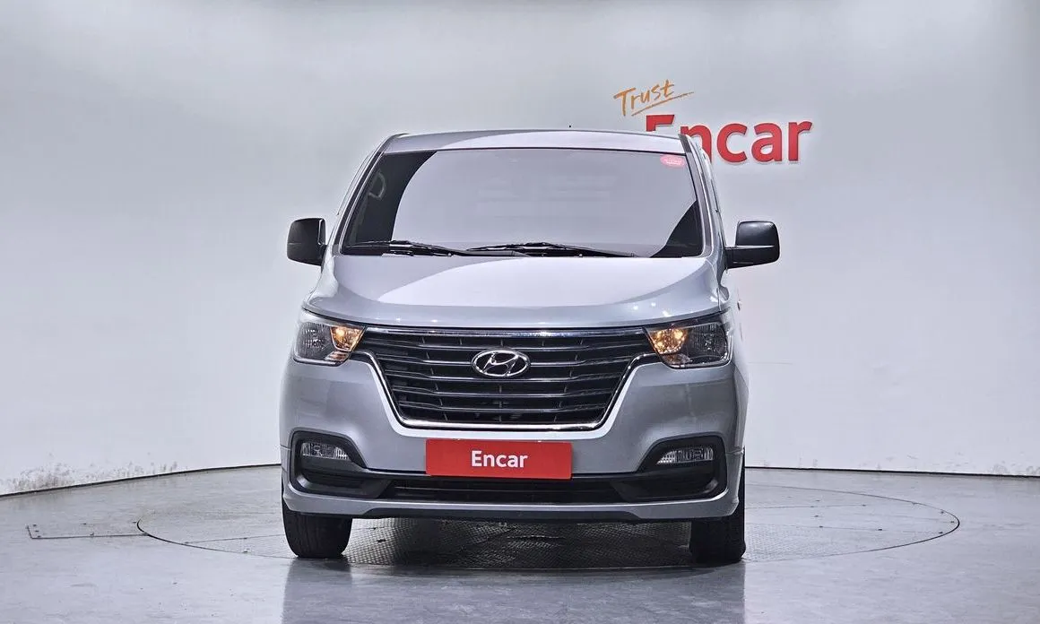 Hyundai Starex — фото 4