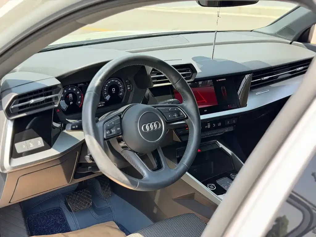Audi A3 — фото 2