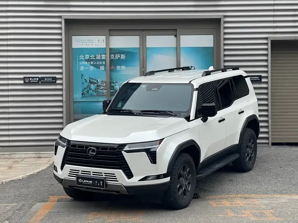 Lexus GX — фото 1