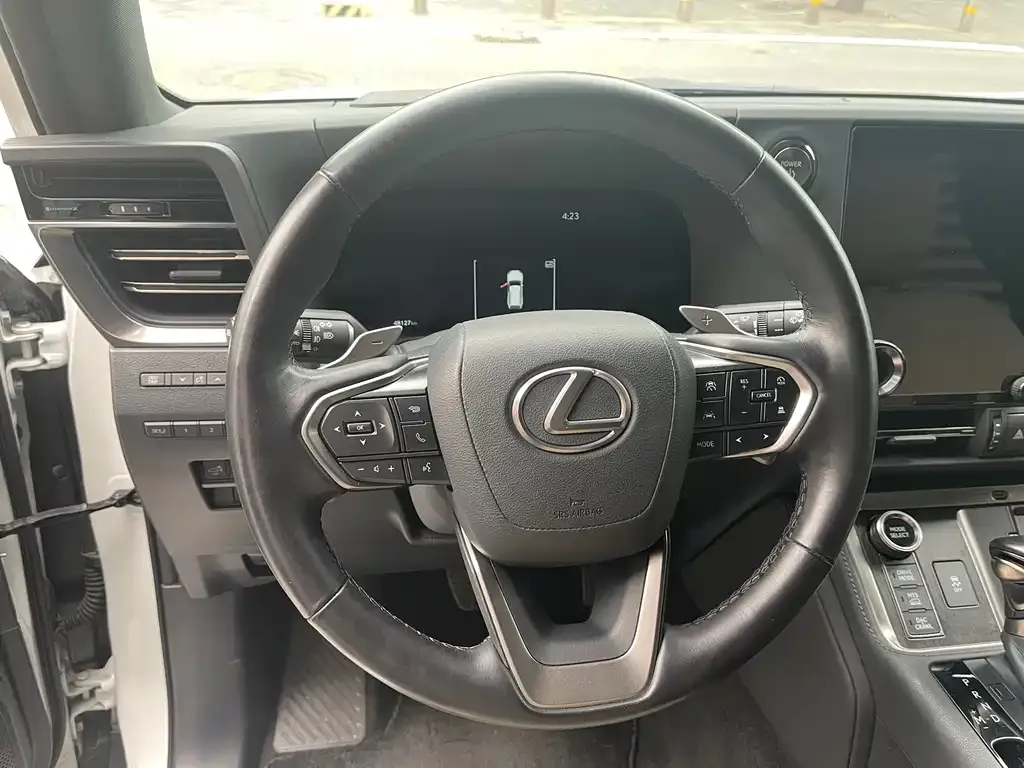 Lexus GX — фото 3