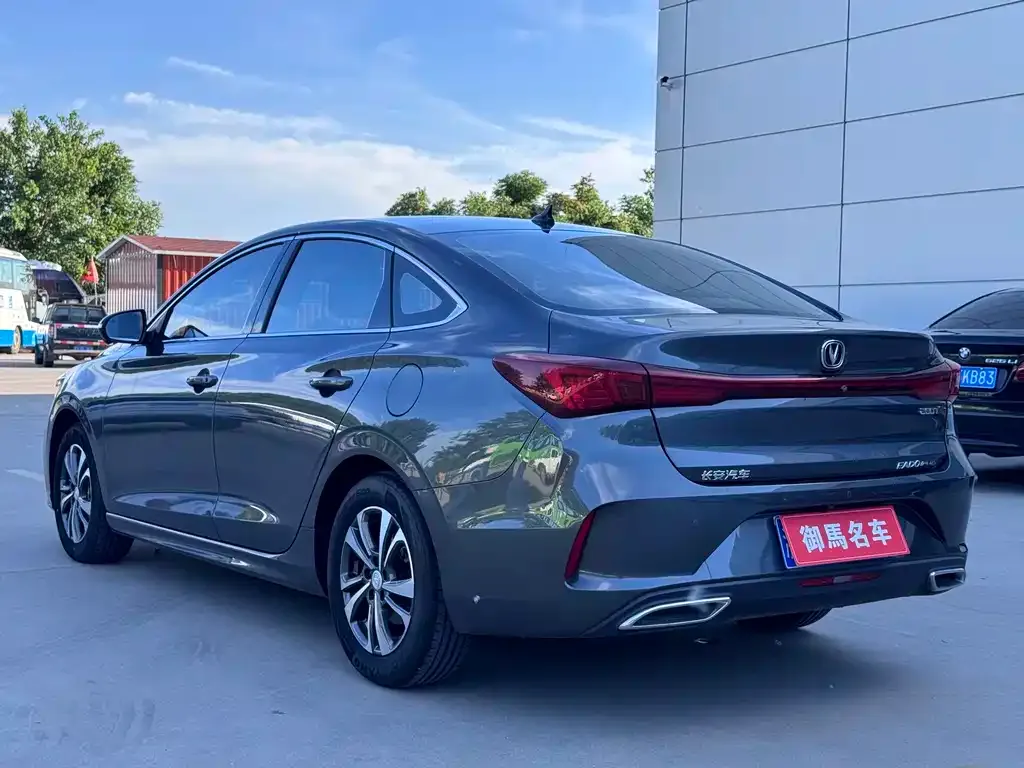 Changan Eado — фото 2