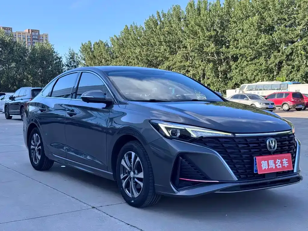 Changan Eado — фото 10