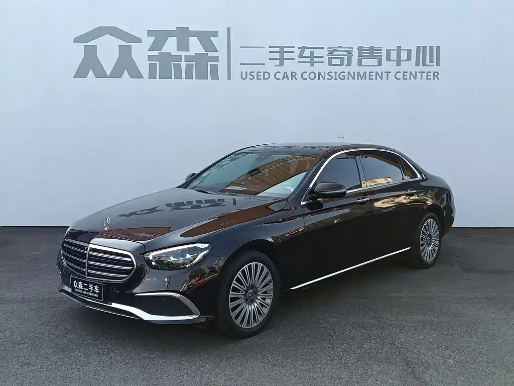 Mercedes-Benz E-Class — фото 1