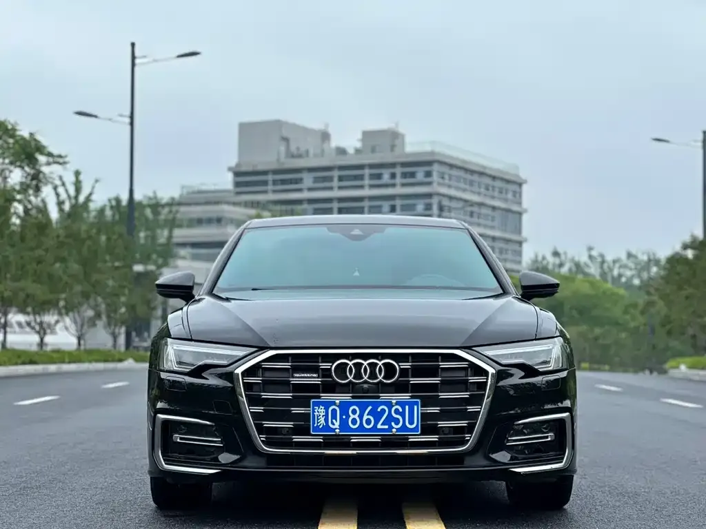 Audi A6L — фото 8