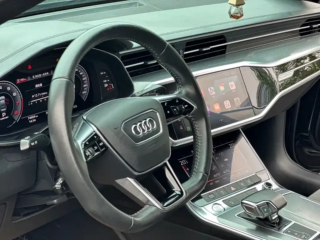 Audi A6L — фото 2