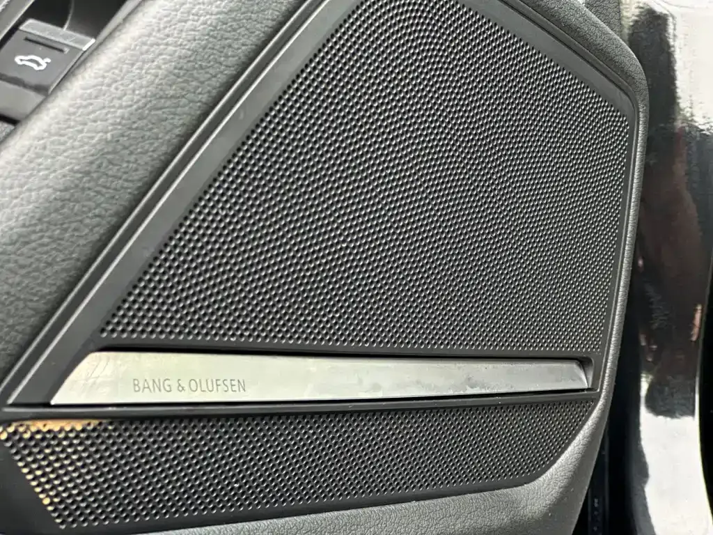 Audi A6L — фото 9