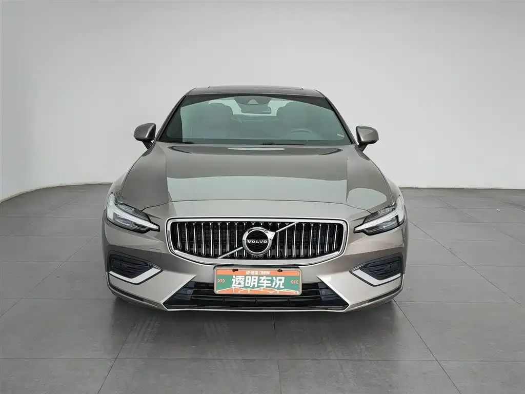 Volvo S60 — фото 2