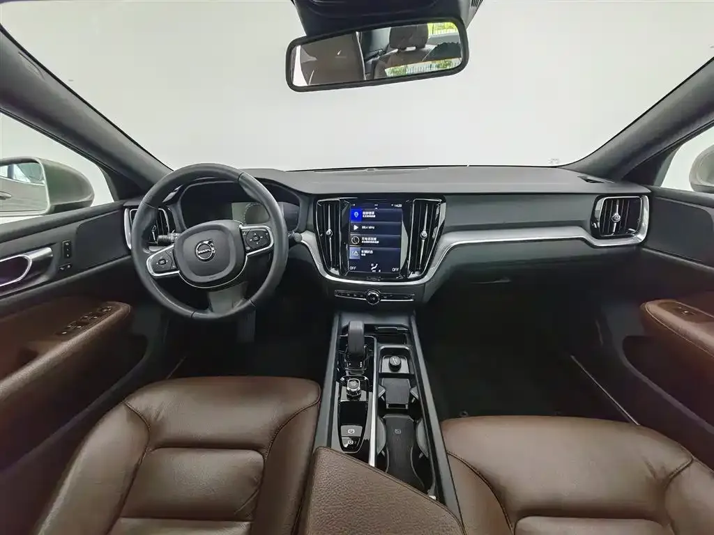 Volvo S60 — фото 4