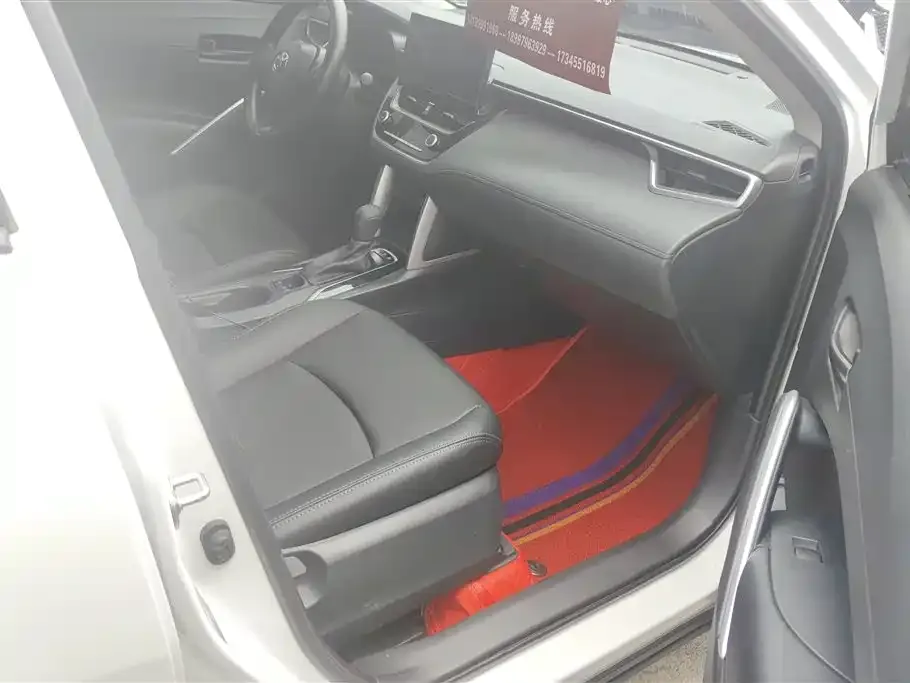 Toyota Corolla Cross — фото 4