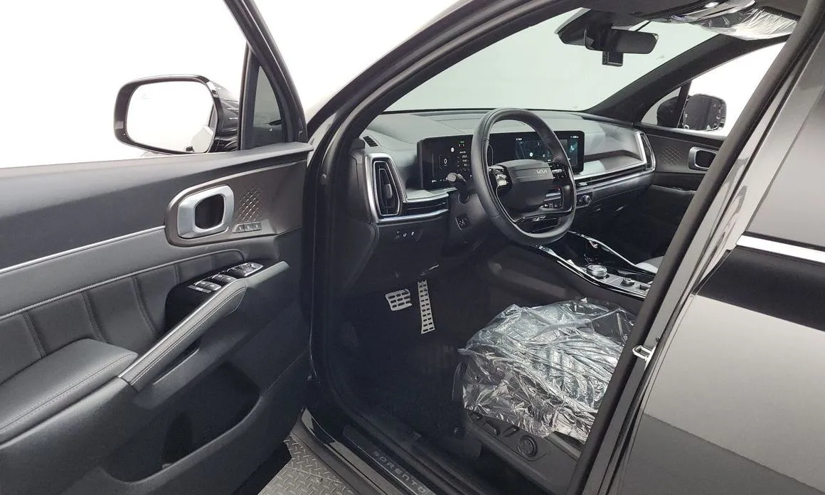 Kia Sorento — фото 8