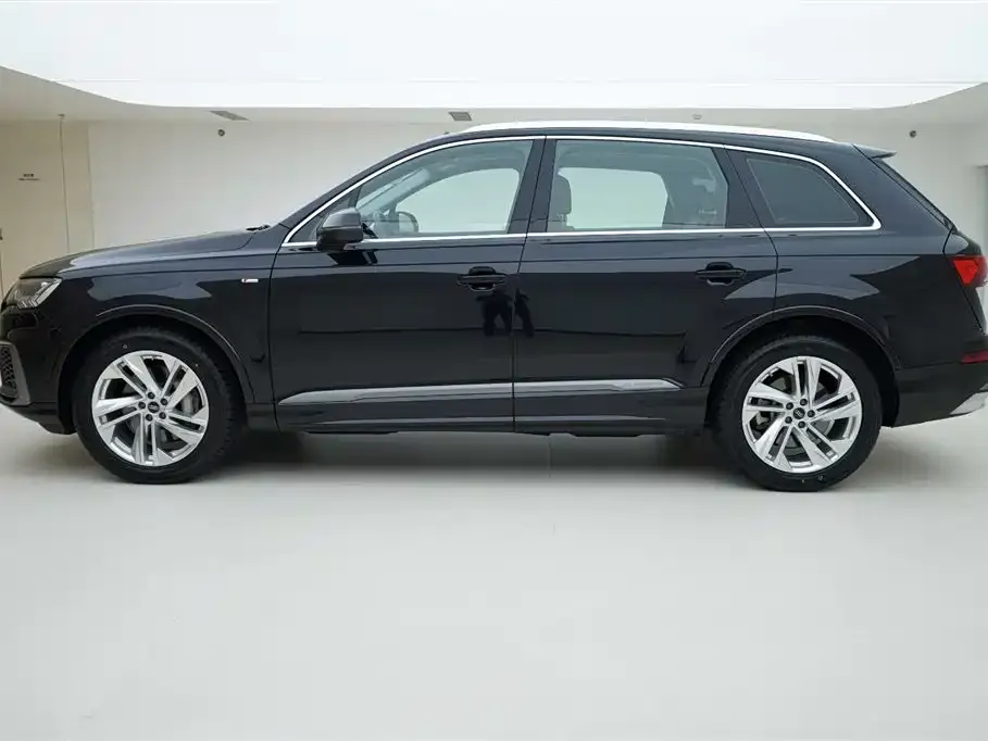 Audi Q7 — фото 5