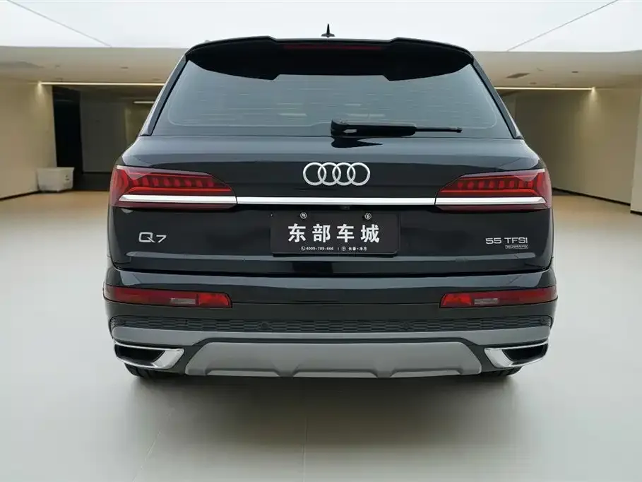 Audi Q7 — фото 8