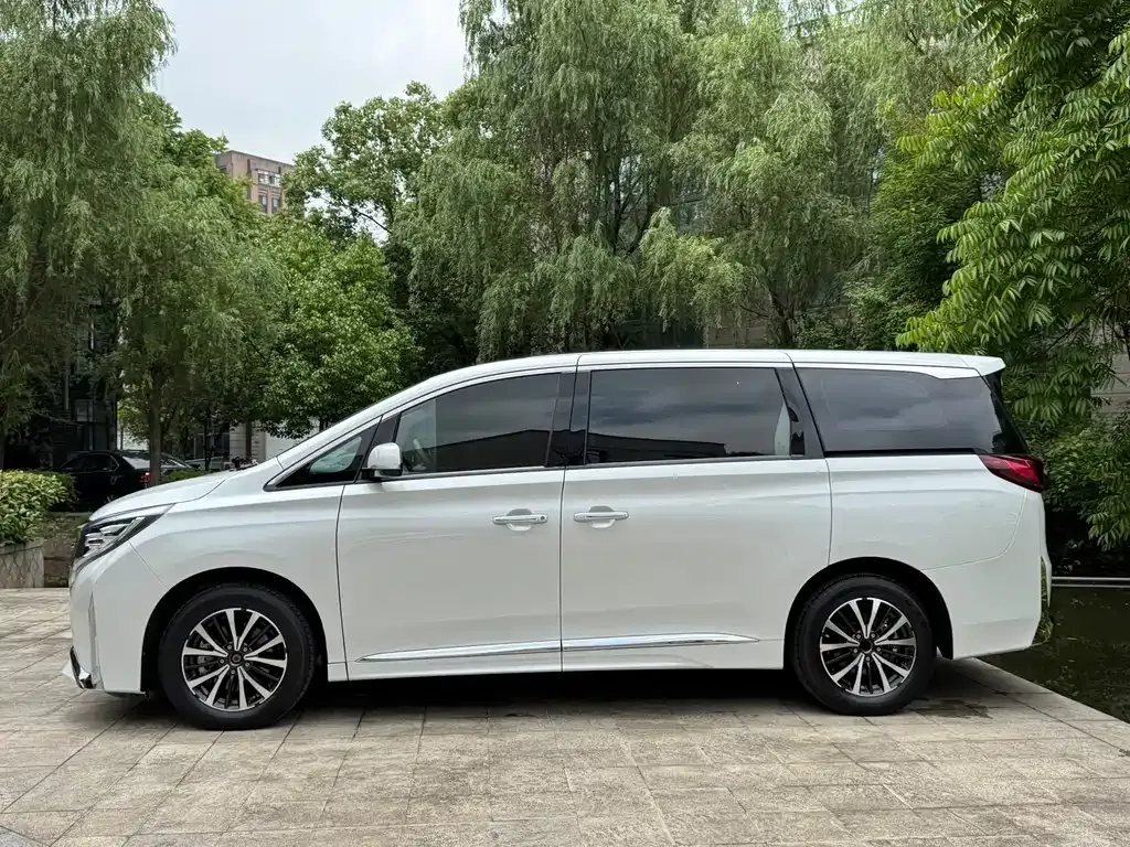 GAC Motor Trumpchi M8 — фото 5