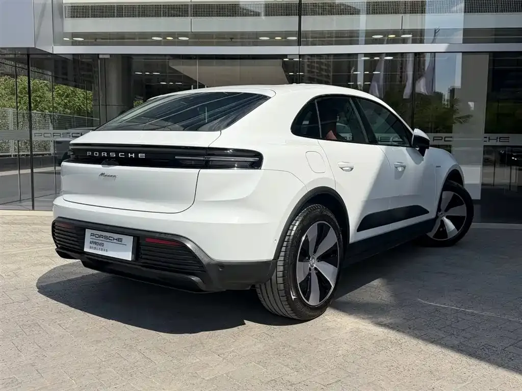 Porsche Macan EV — фото 7