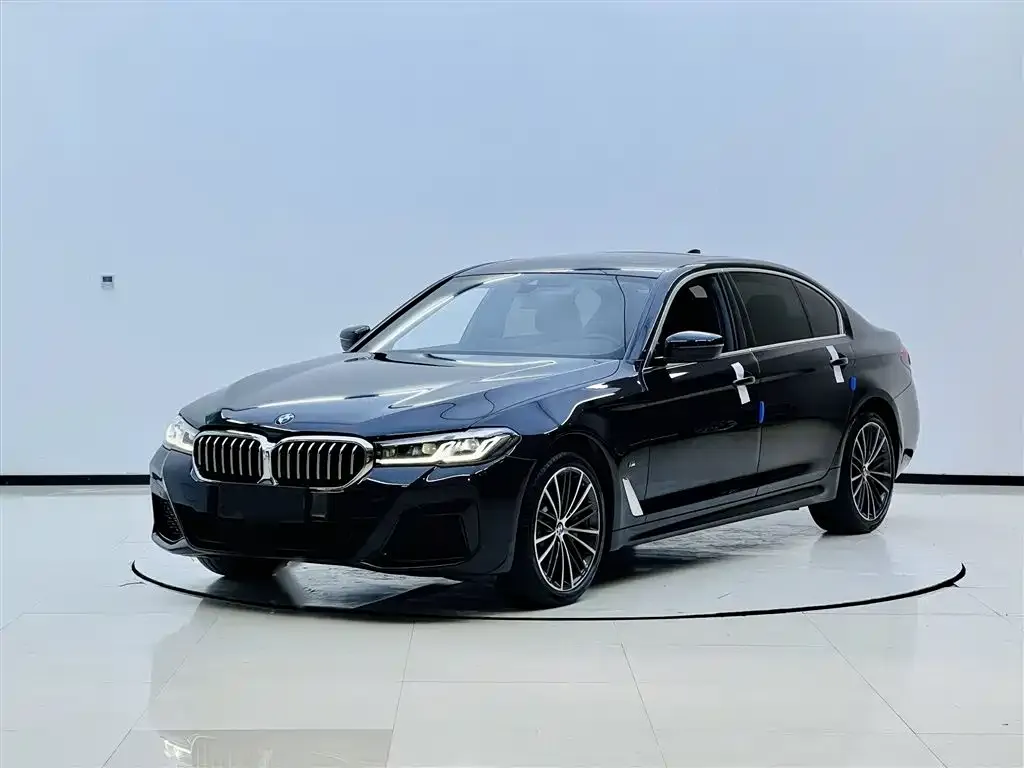 BMW 5 Series — фото 4