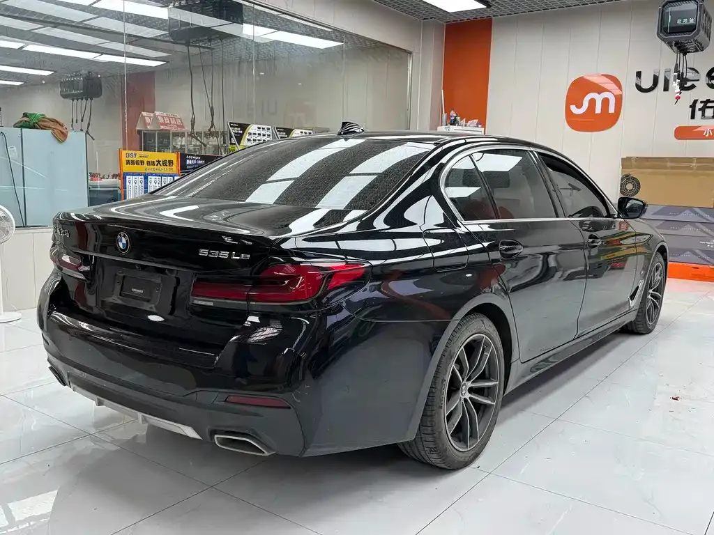 BMW 5 Series New Energy — фото 4