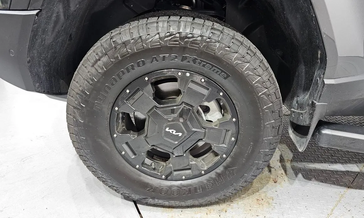 Kia Tasman — фото 10