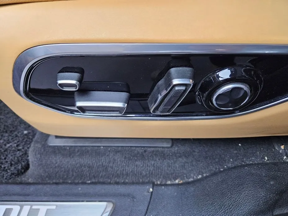 Jeep Cherokee — фото 9