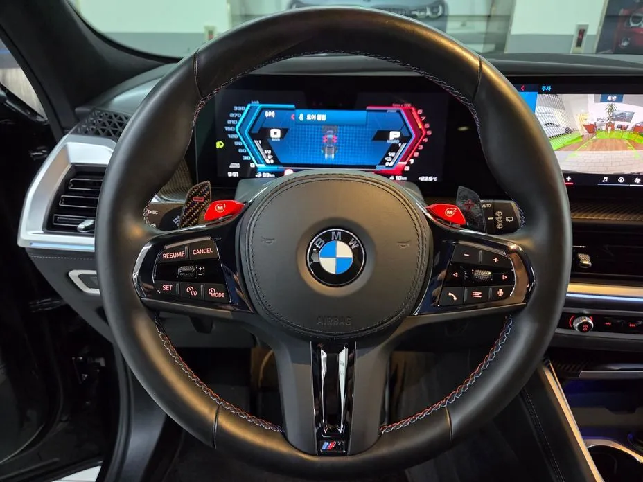 BMW XM — фото 9
