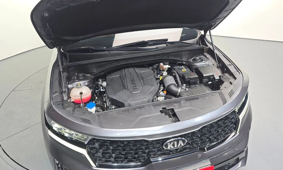 Kia Sorento — фото 10