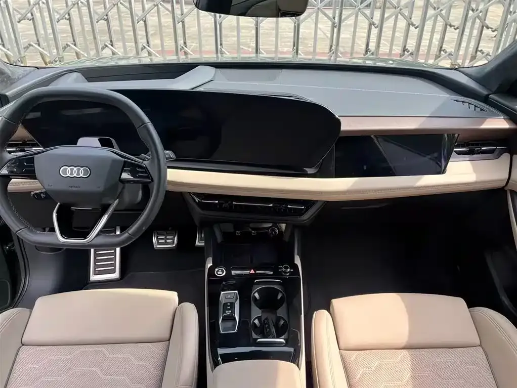 Audi Q6L e-tron — фото 3