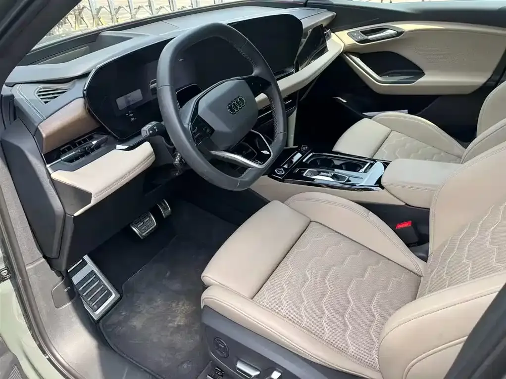 Audi Q6L e-tron — фото 6
