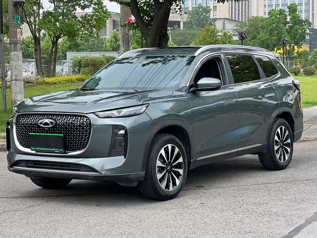 Chery Tiggo 8 PLUS — фото 1