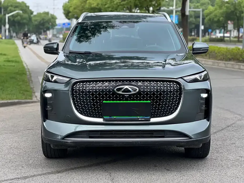 Chery Tiggo 8 PLUS — фото 2