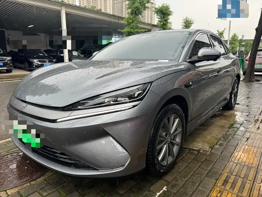 BYD Qin L — фото 1