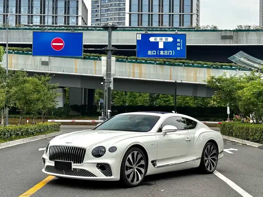 Bentley Continental — фото 5