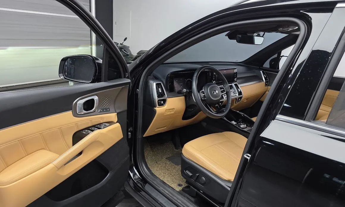 Kia Sorento — фото 8