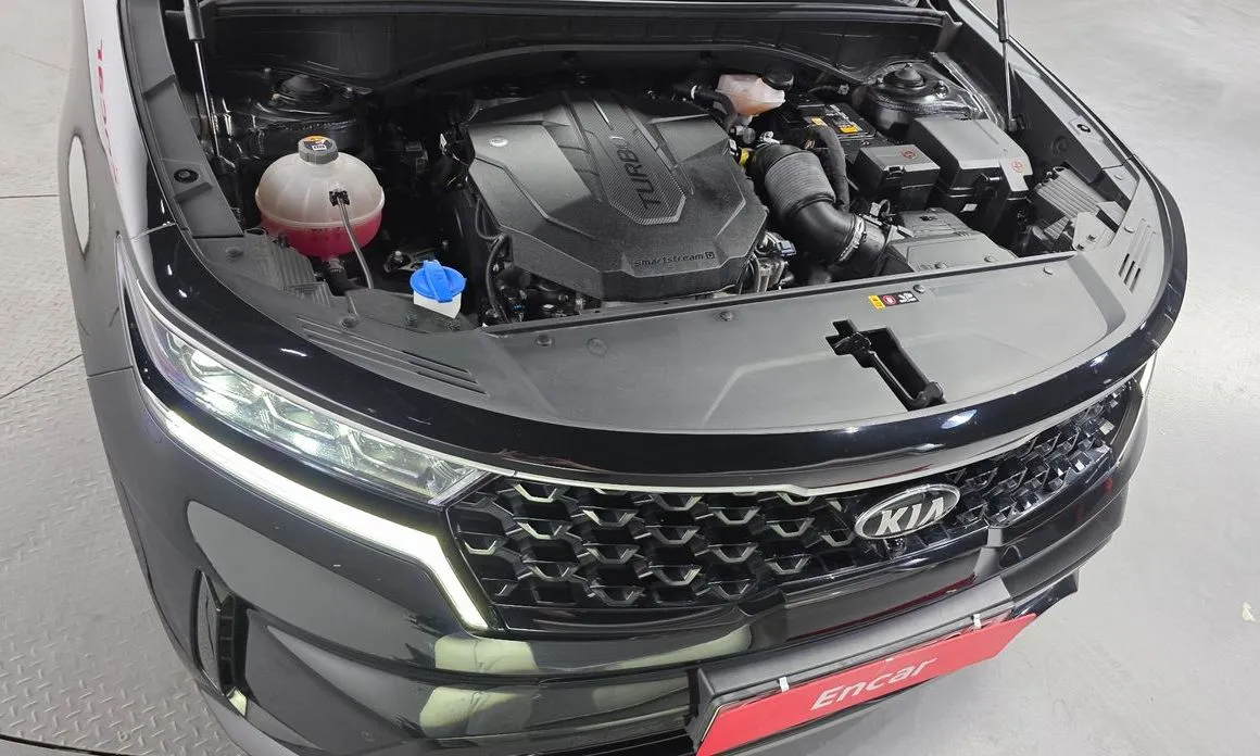 Kia Sorento — фото 9