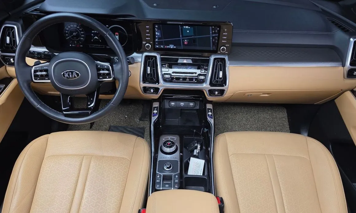 Kia Sorento — фото 10