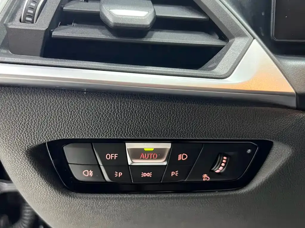 BMW 3 Series — фото 10