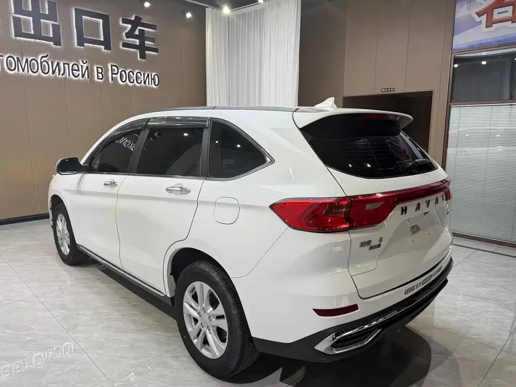 Haval M6 — фото 10