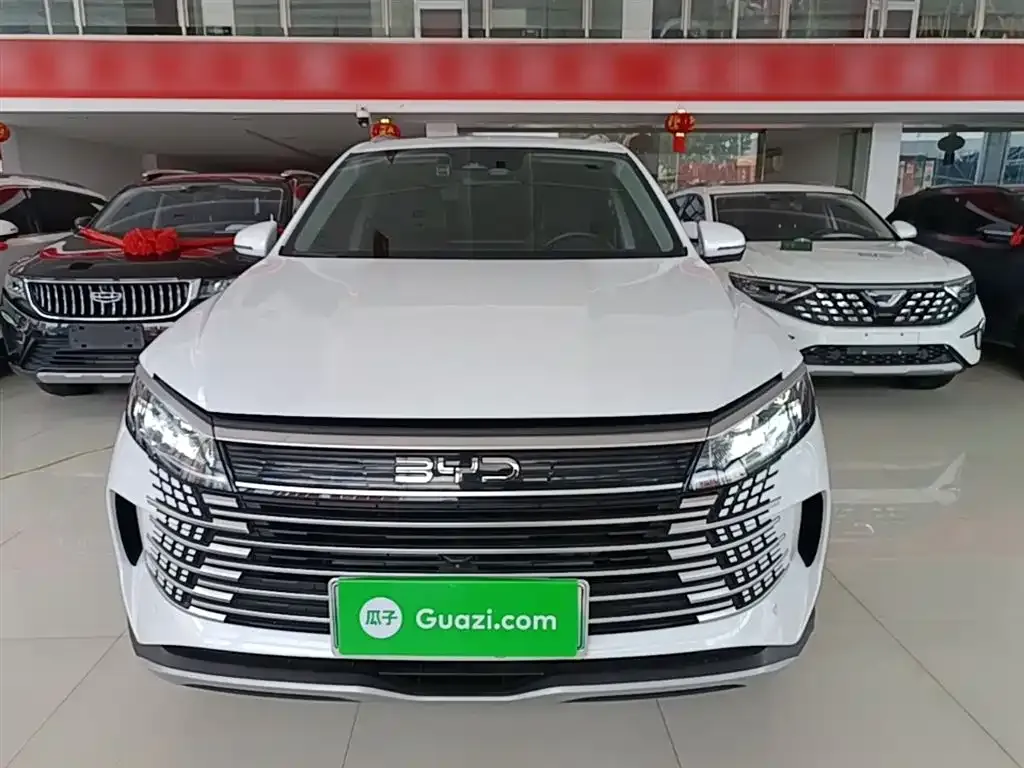 BYD Seal 05 DM-i — фото 8