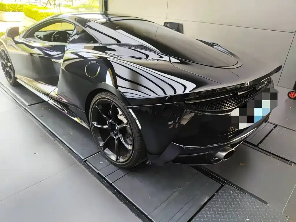 McLaren GT — фото 10