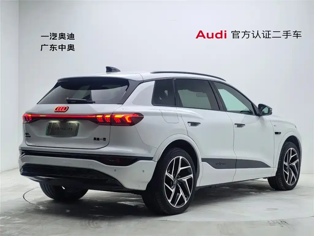 Audi Q6L e-tron — фото 3