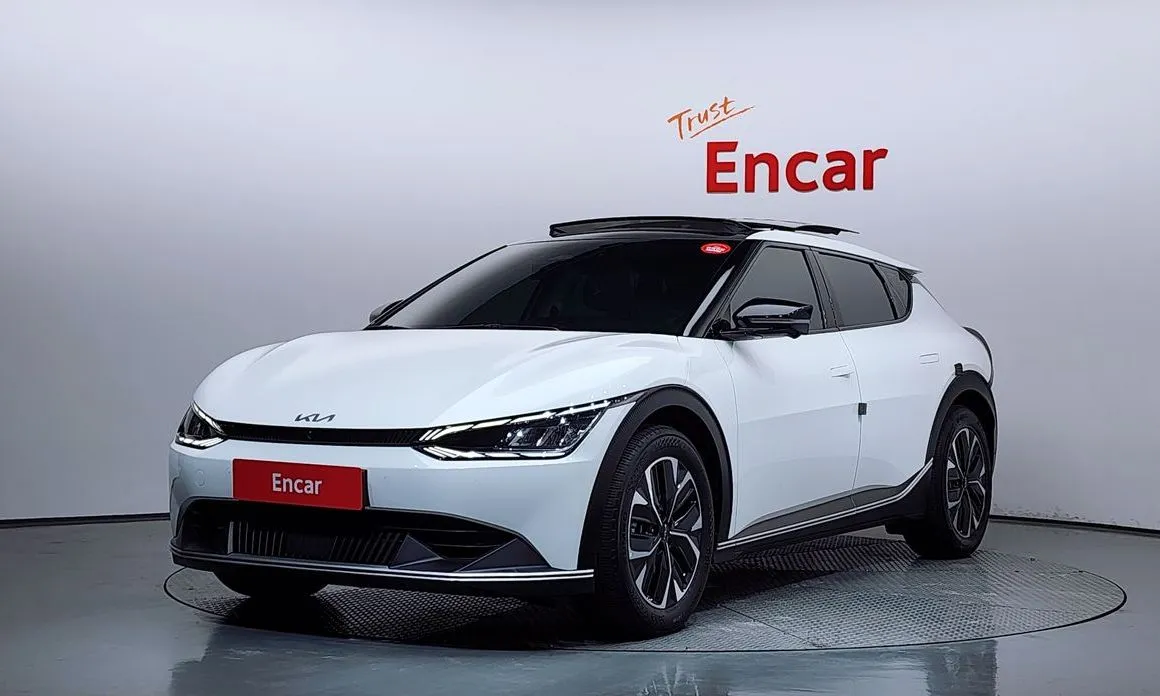 Kia EV6 — фото 1