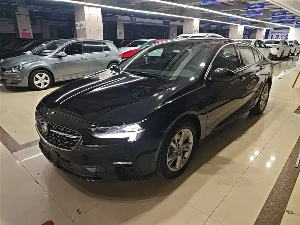 Buick Regal — фото 1