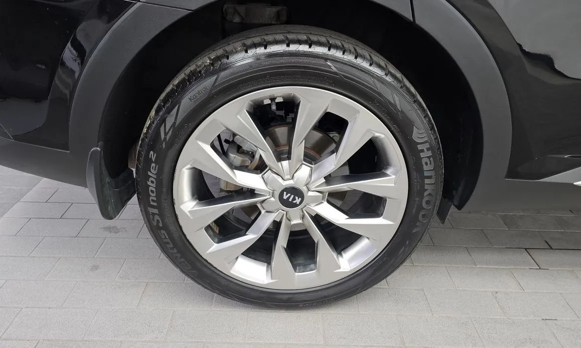 Kia Sorento — фото 4